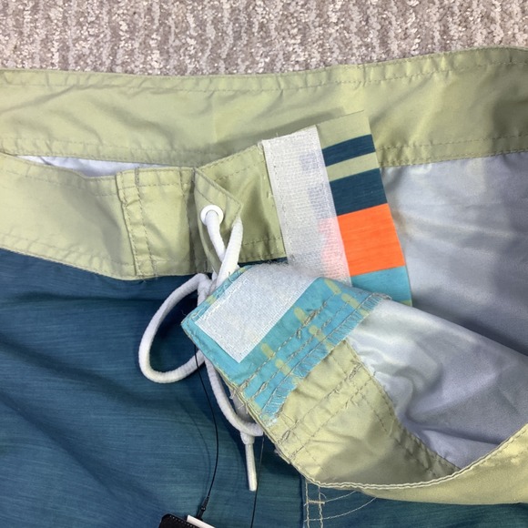 LIQUID Swim Trunks Mens Size L Beach Surf Stripes Drawstring Board Shorts NWT - Picture 6 of 12